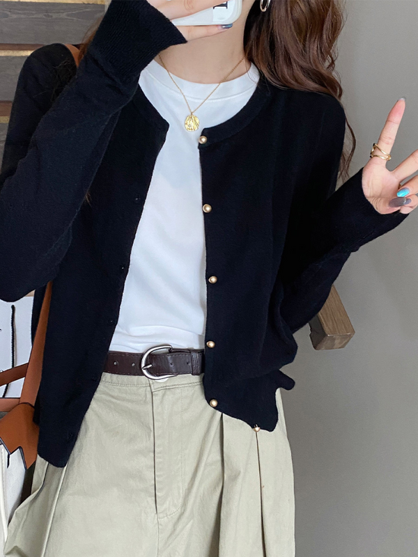 Women’s Slim Fit Knit Cardigan