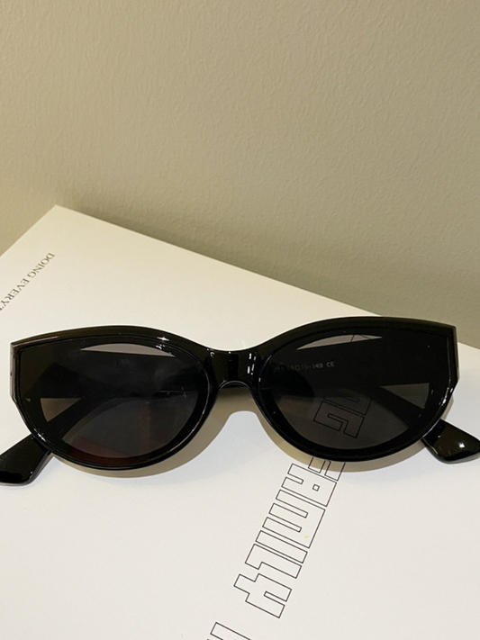 Vintage Cat Eye Sunglasses for Women – Oval Retro Fashion Shades
