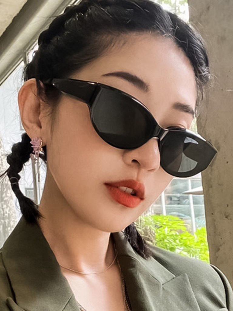 Vintage Cat Eye Sunglasses for Women – Oval Retro Fashion Shades